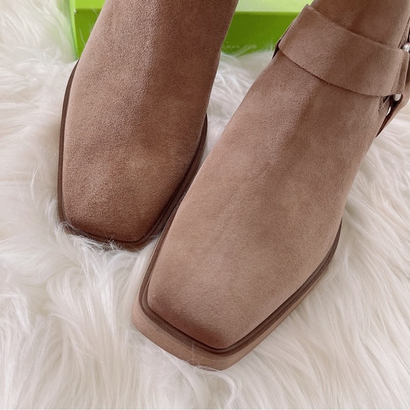 Sam Eldemen Bellamie Block Heel Bootie - Picture 8 of 16